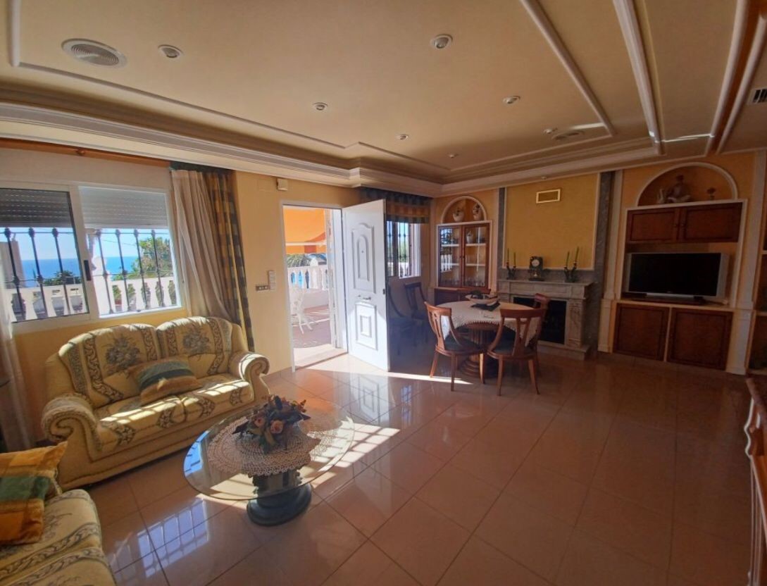 For sale of chalet in Torrevieja