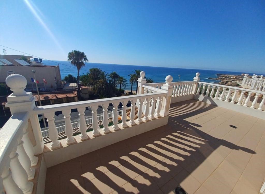 For sale of chalet in Torrevieja