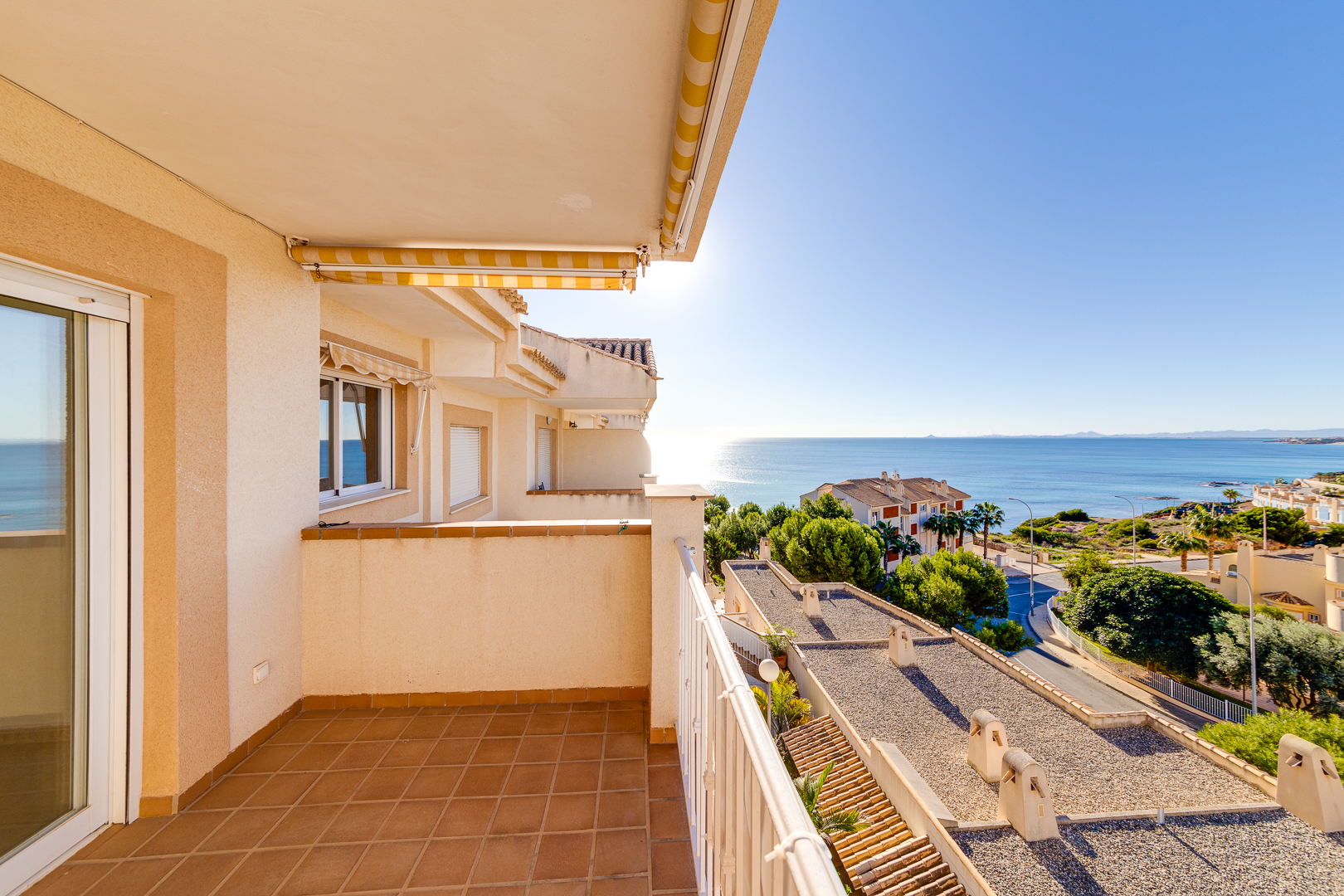For sale of apartment in Orihuela Costa