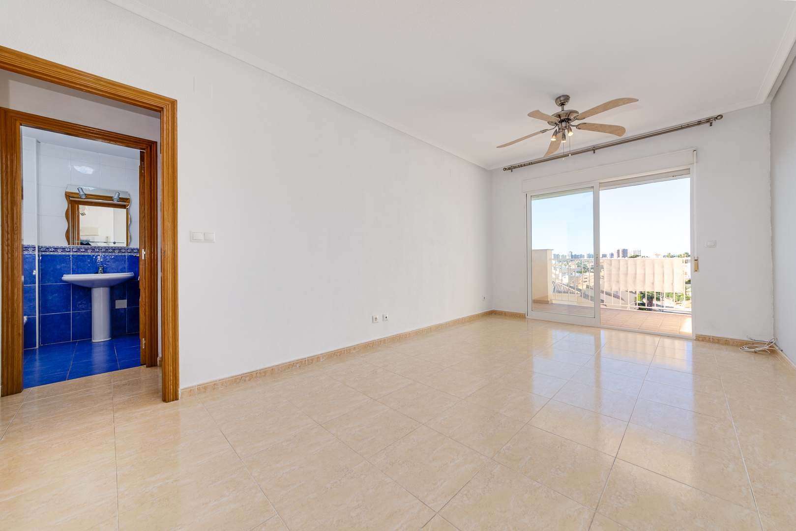 For sale of apartment in Orihuela Costa