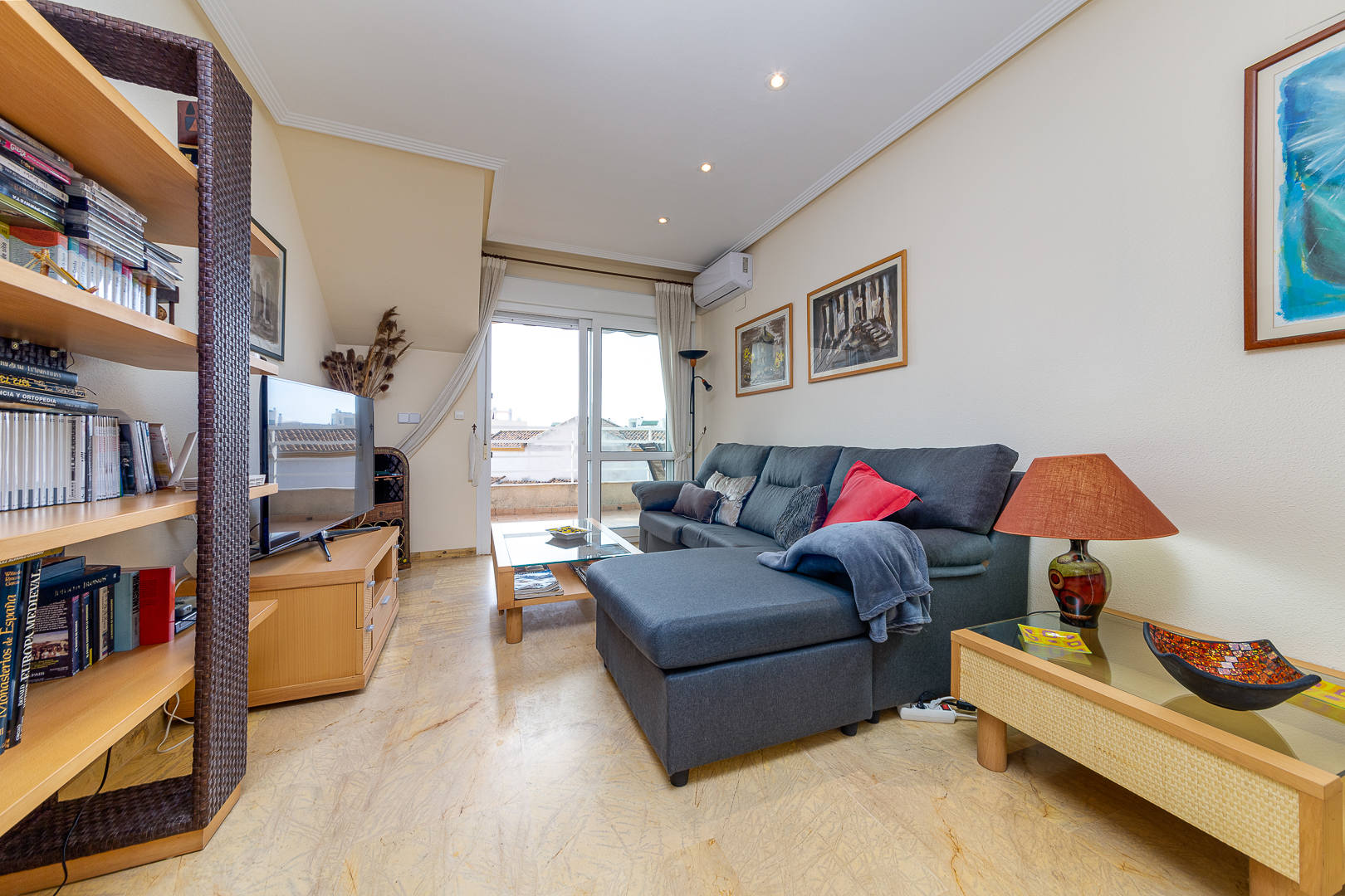 For sale of penthouse in Orihuela Costa