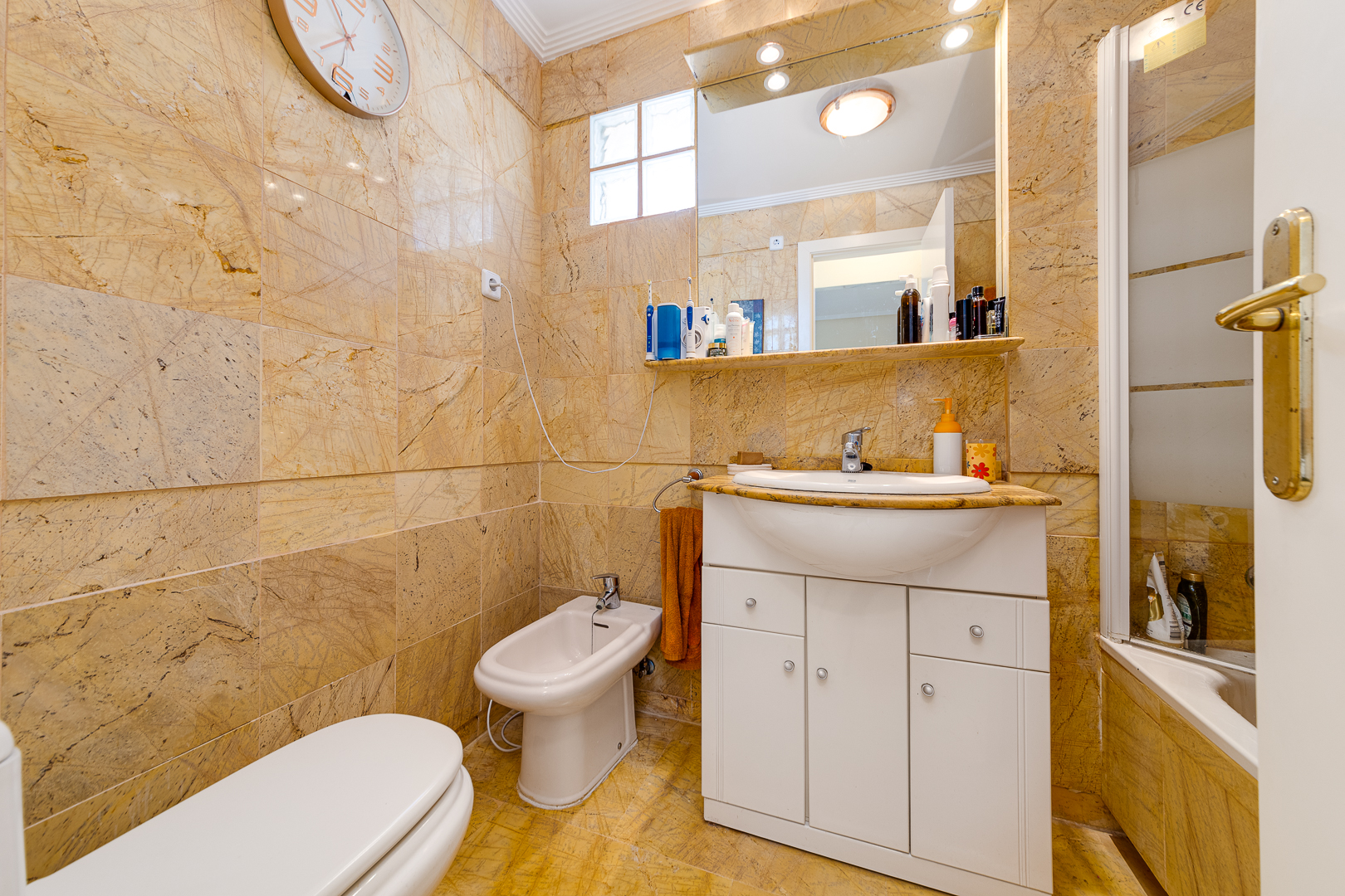 For sale of penthouse in Orihuela Costa
