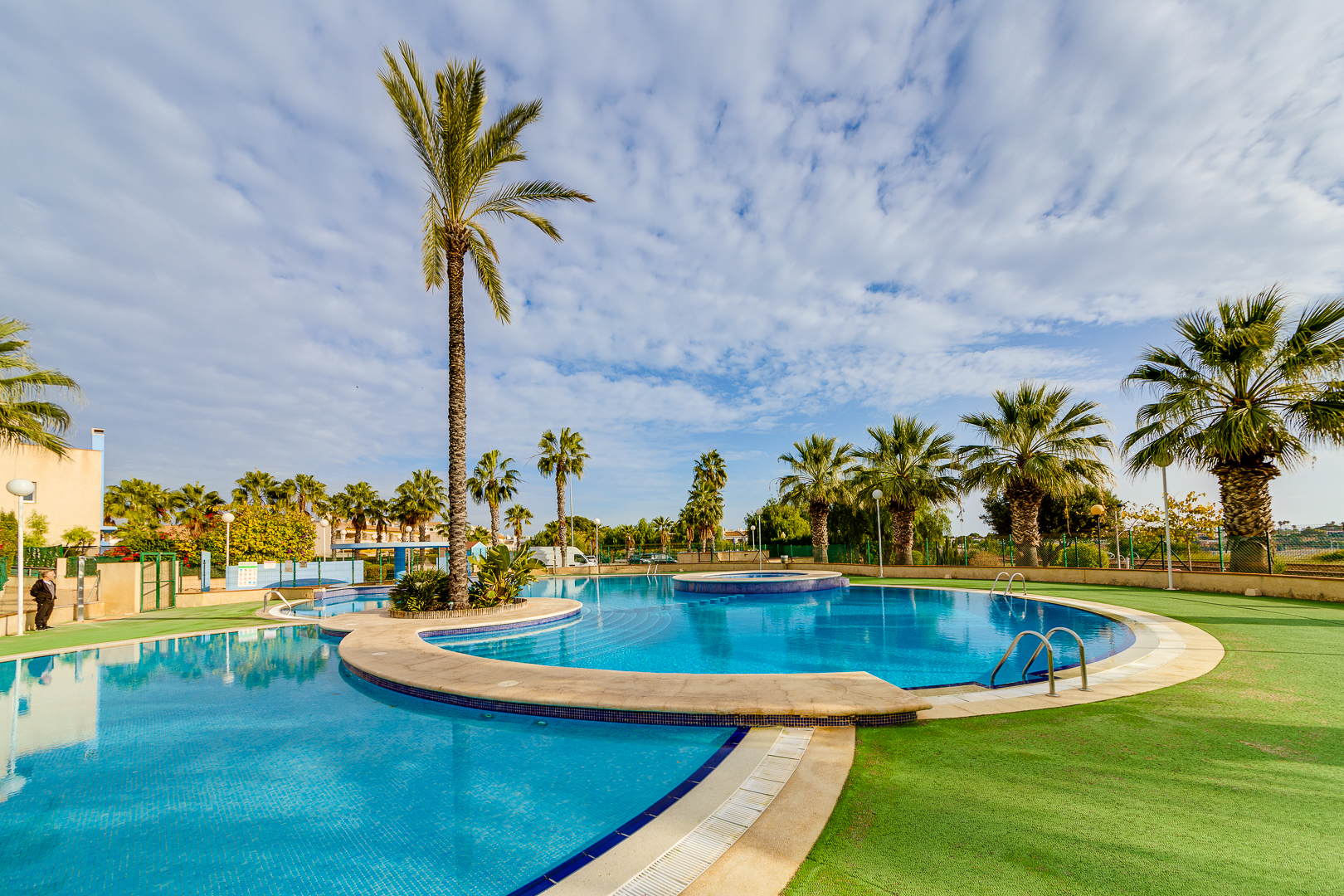 For sale of penthouse in Orihuela Costa