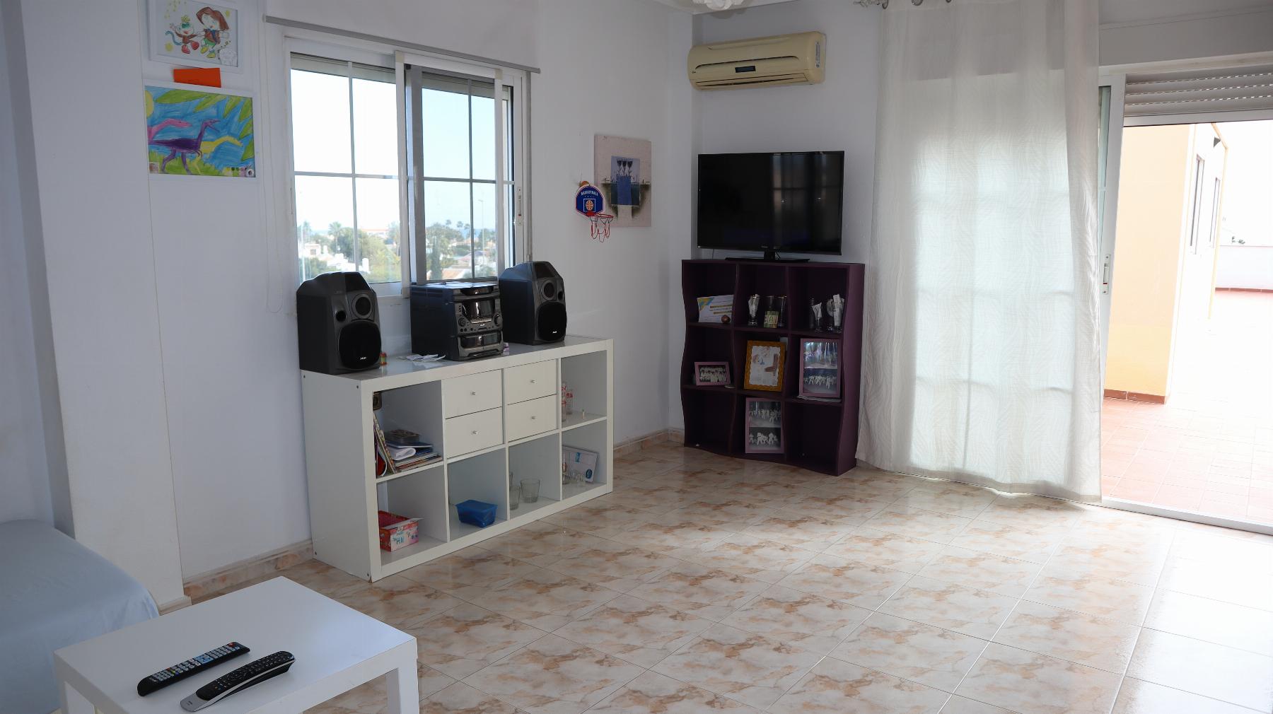 For sale of penthouse in Orihuela Costa