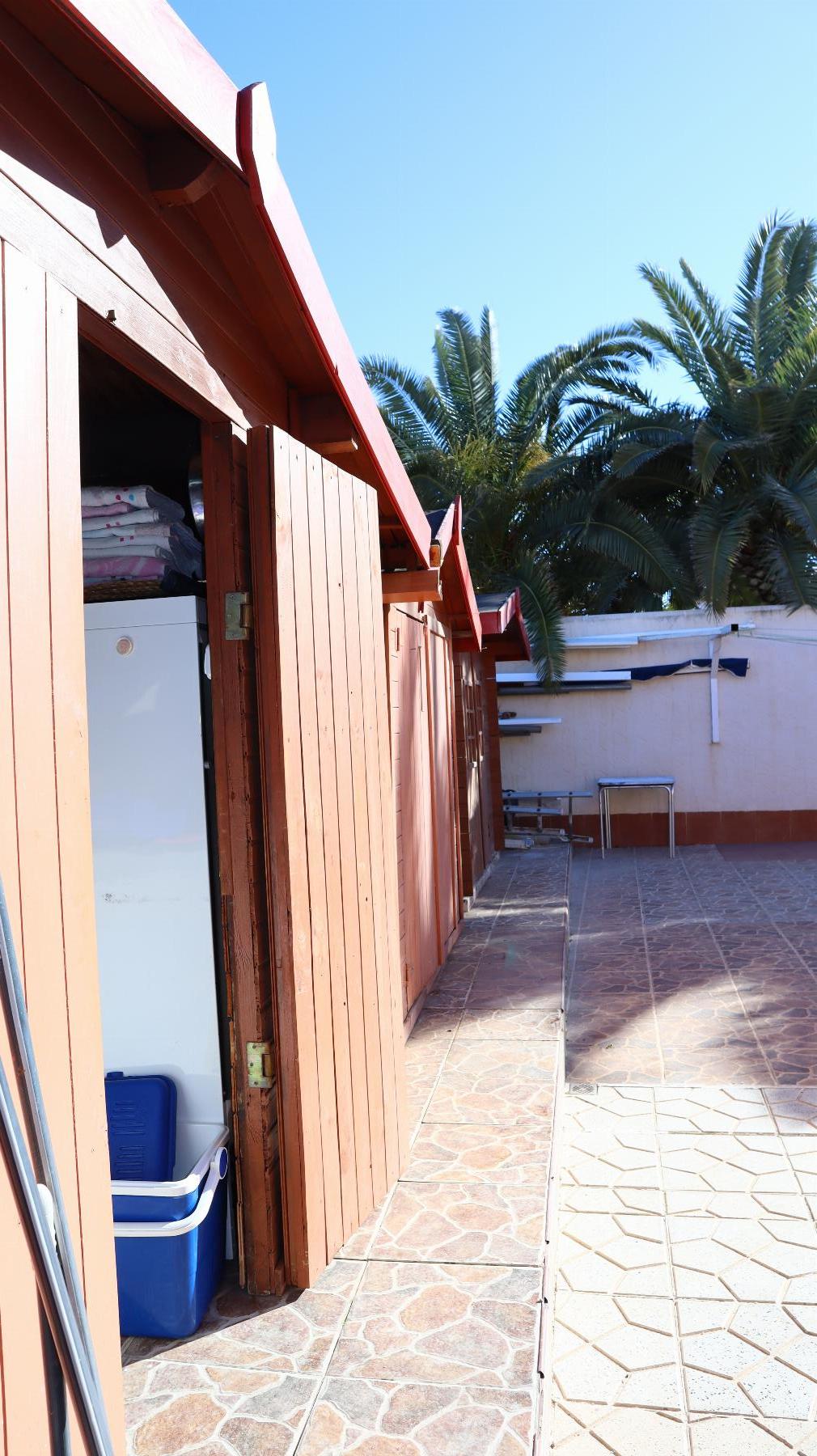 For sale of chalet in Torrevieja
