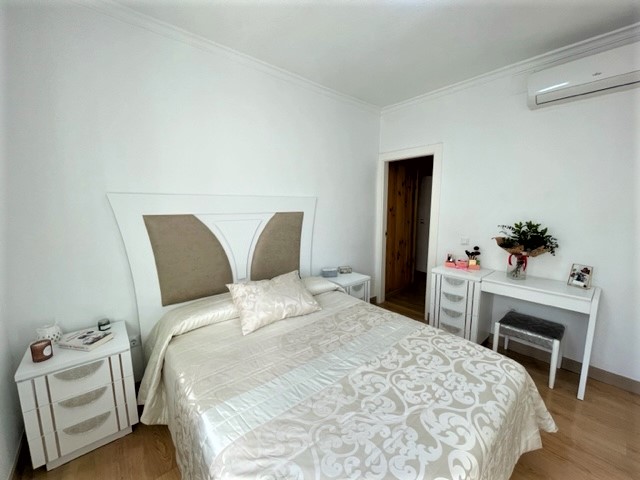 For sale of chalet in Torrevieja