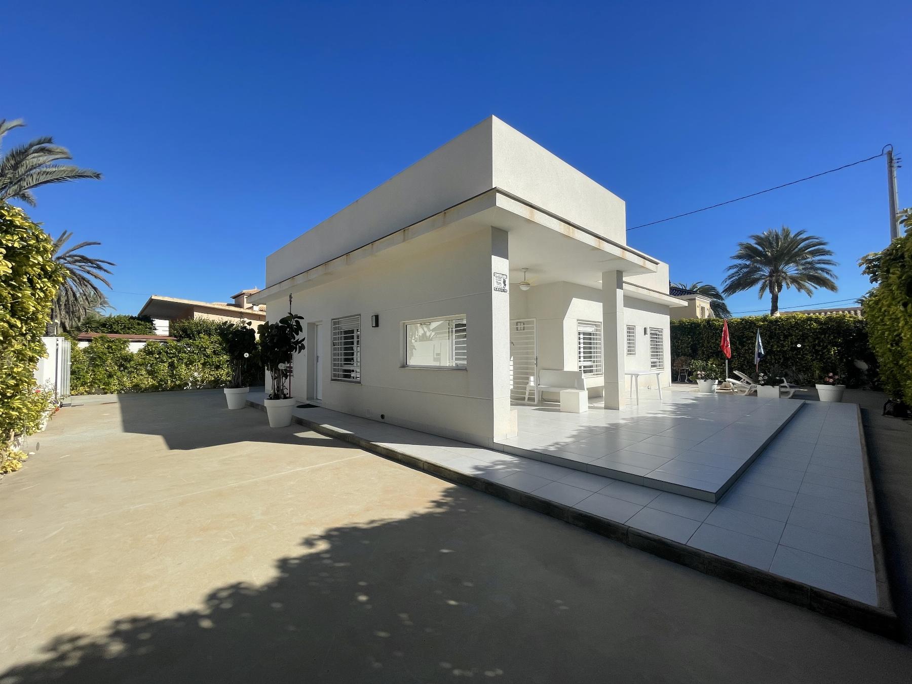 Venta de chalet en Orihuela Costa