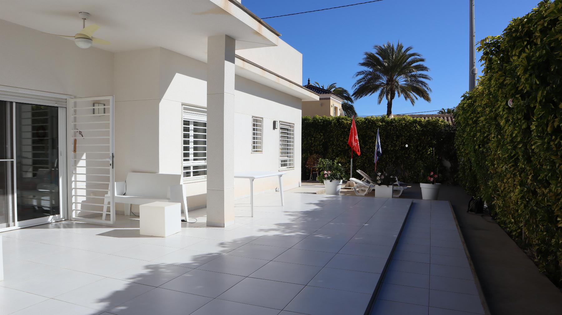 Venta de chalet en Orihuela Costa