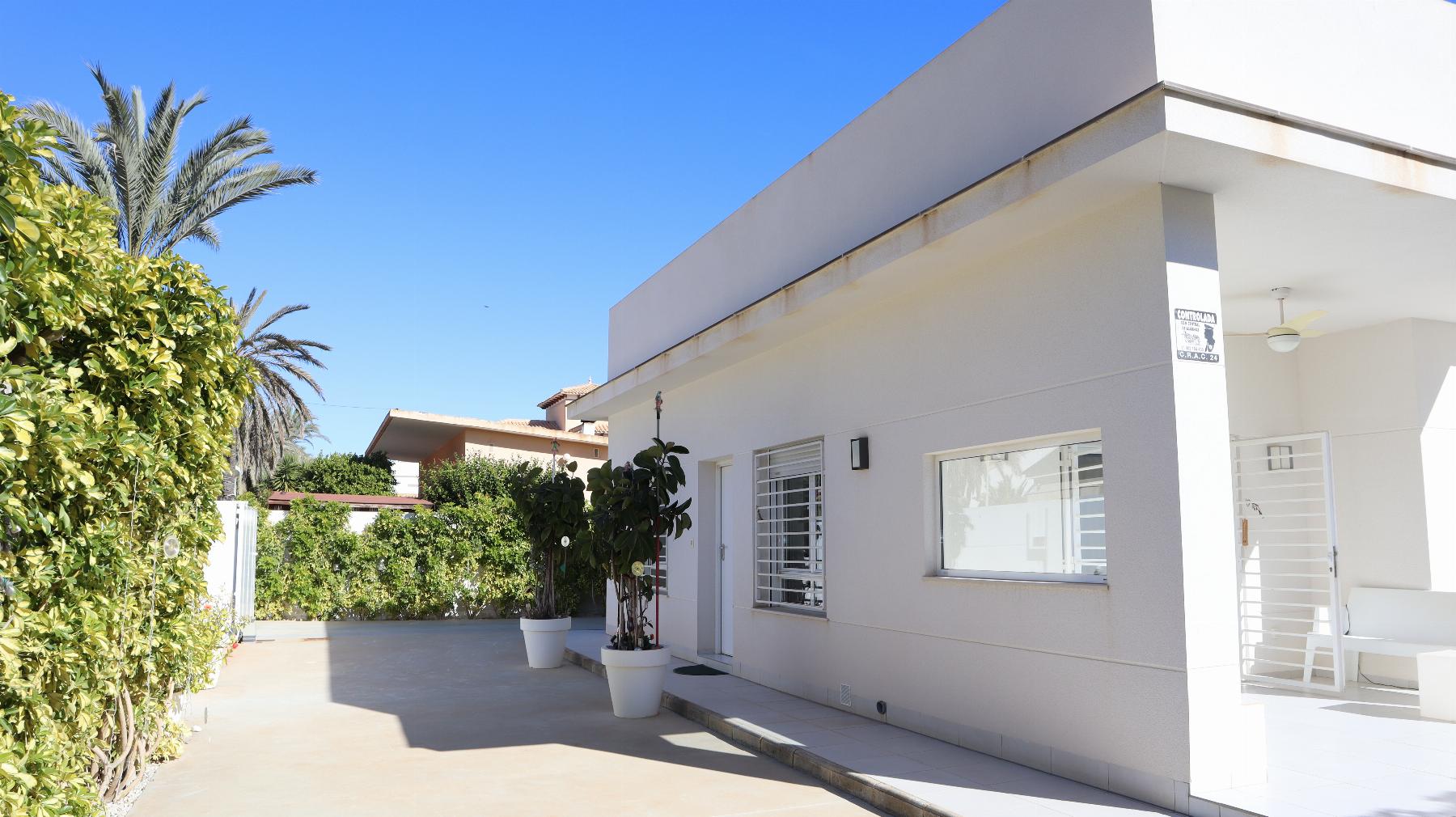 Venta de chalet en Orihuela Costa