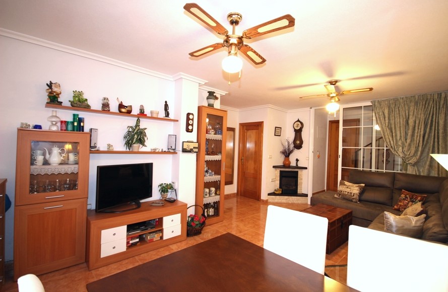 Venta de chalet en Orihuela Costa