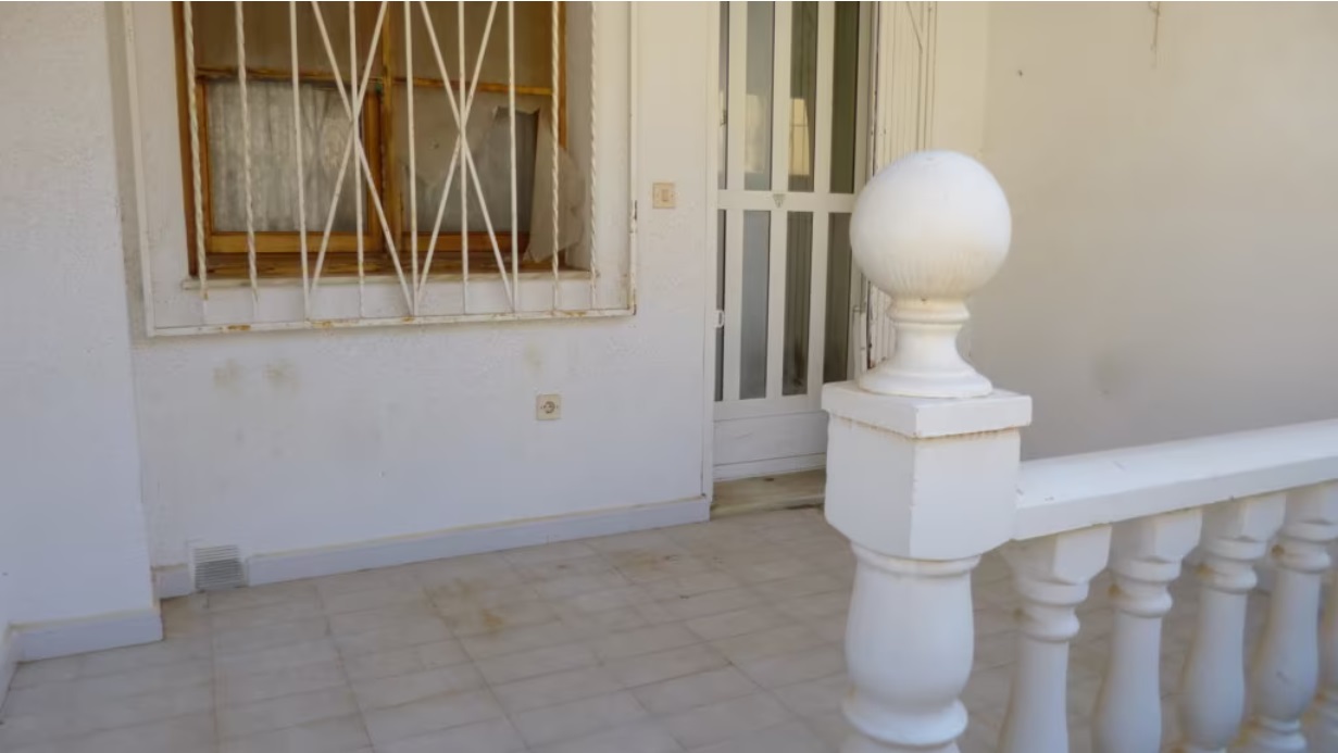 For sale of bungalow in San Miguel de Salinas