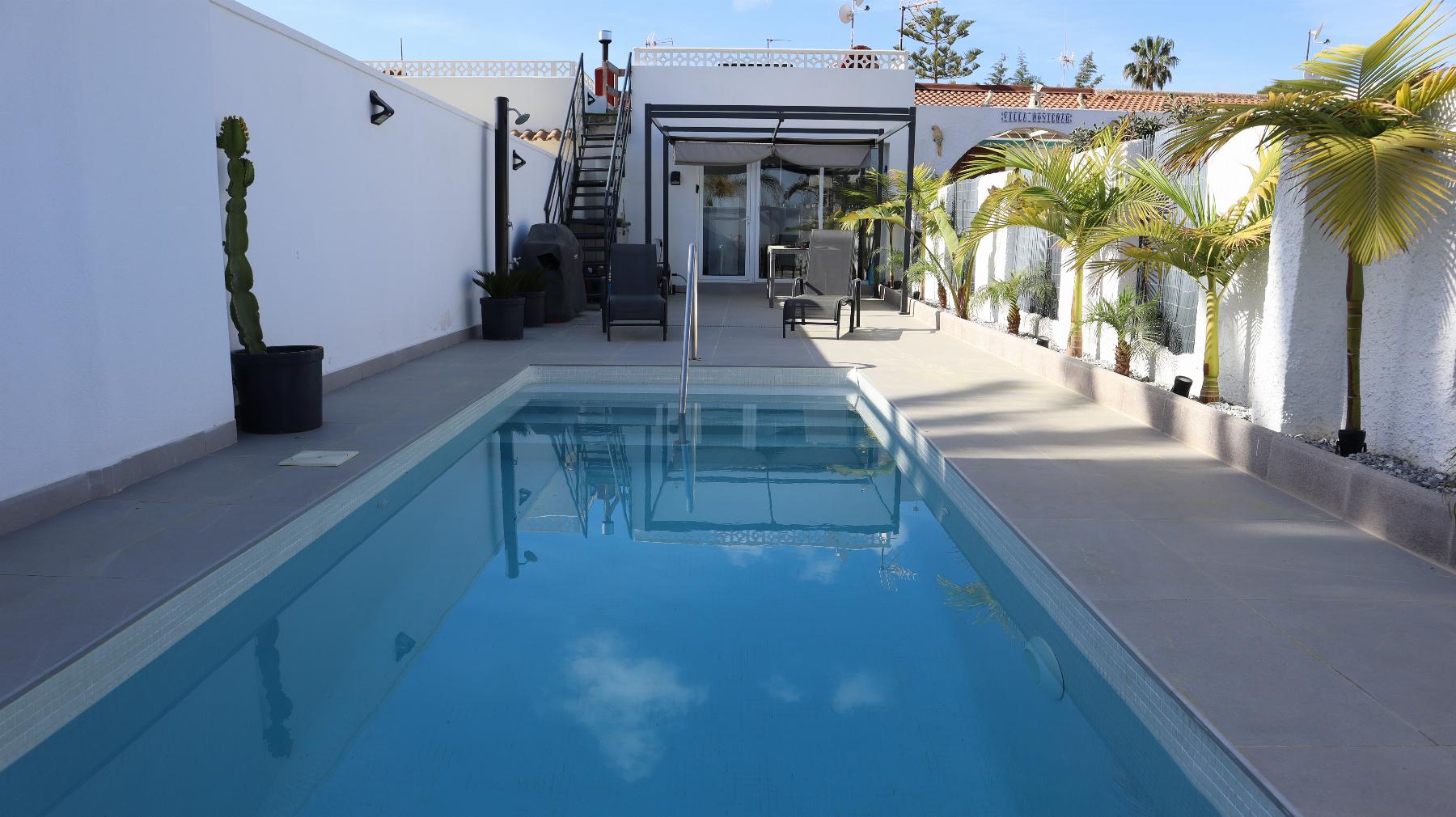For sale of chalet in Orihuela Costa
