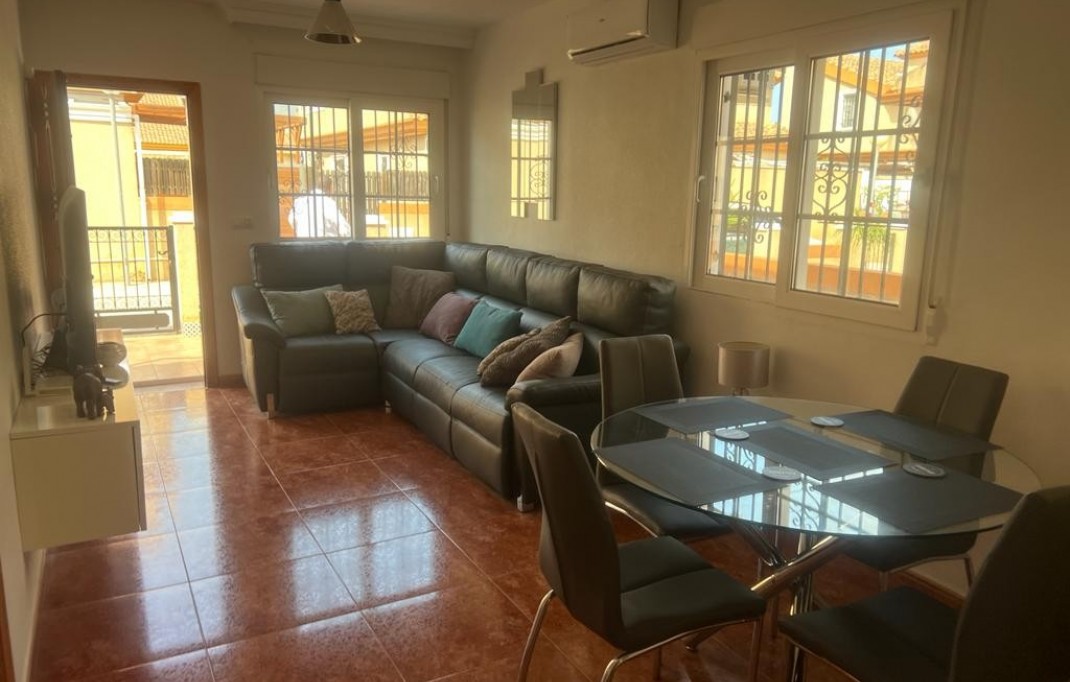 Venta de chalet en Pilar de la Horadada