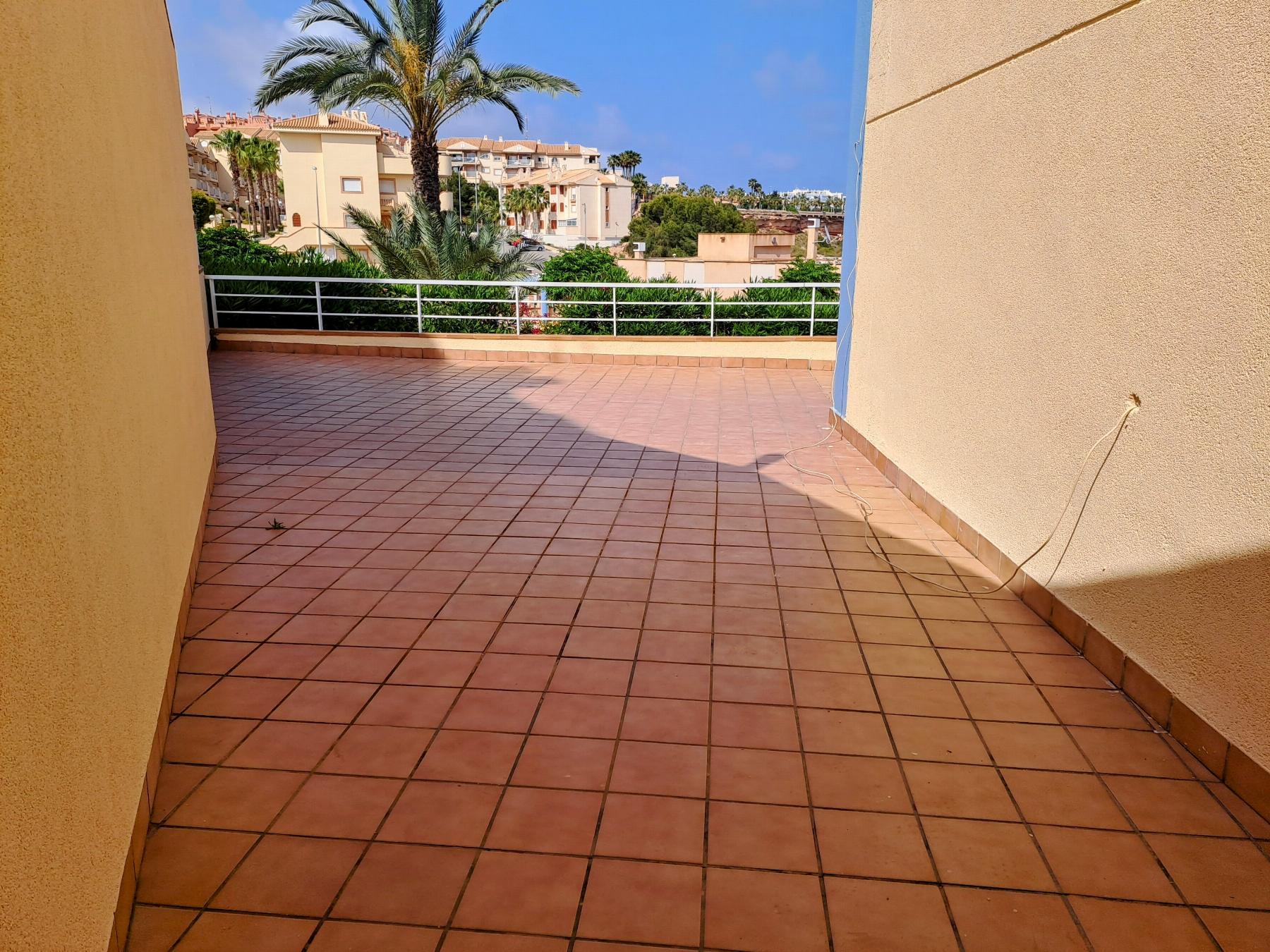 Venta de chalet en Orihuela Costa