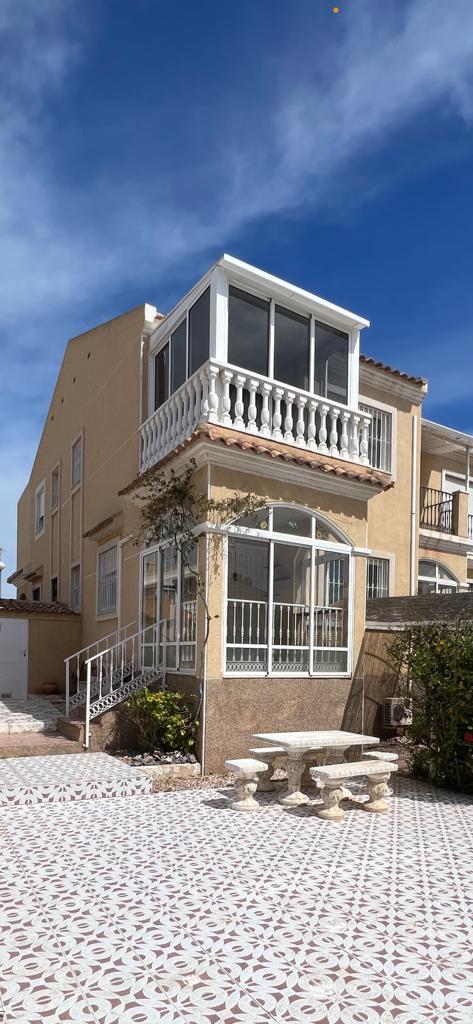 For sale of duplex in Torrevieja