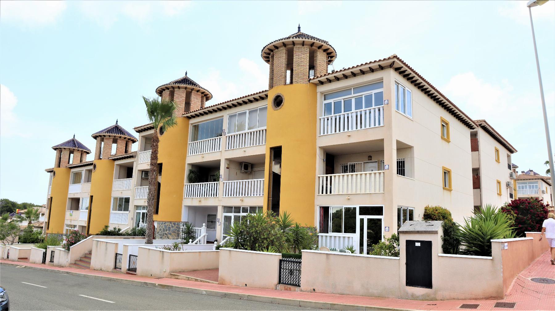 For sale of apartment in Orihuela Costa