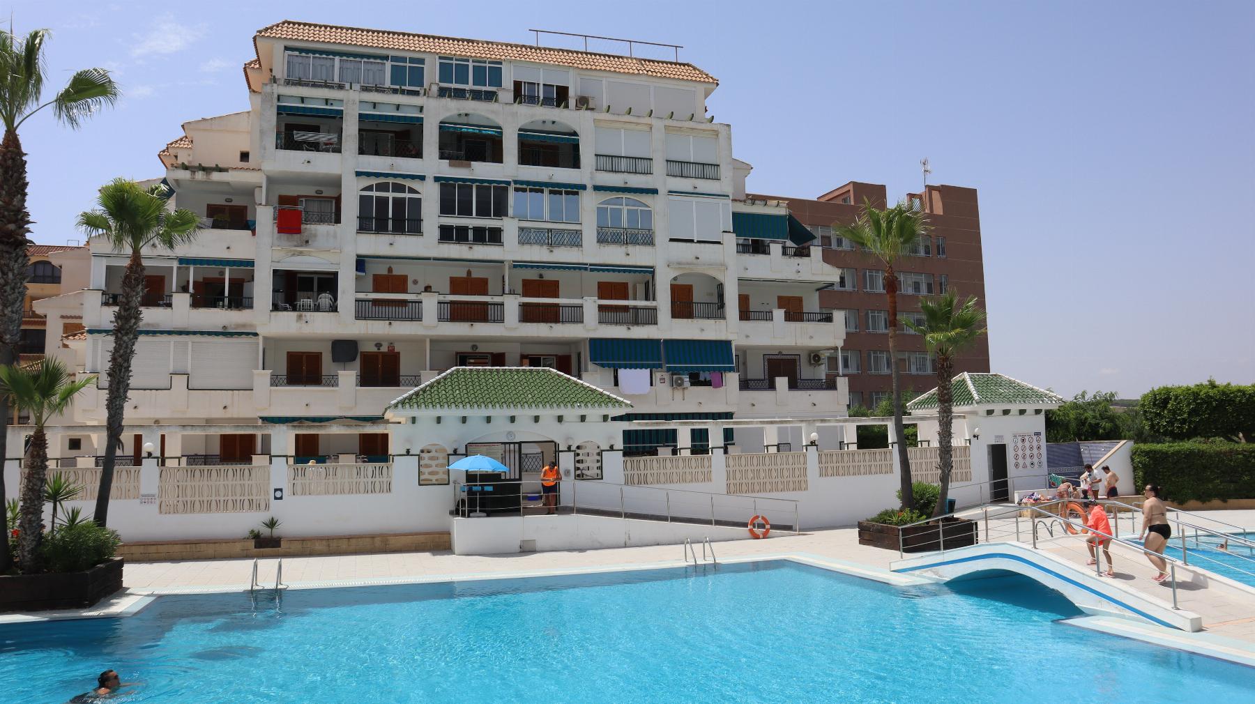 For sale of study in Torrevieja