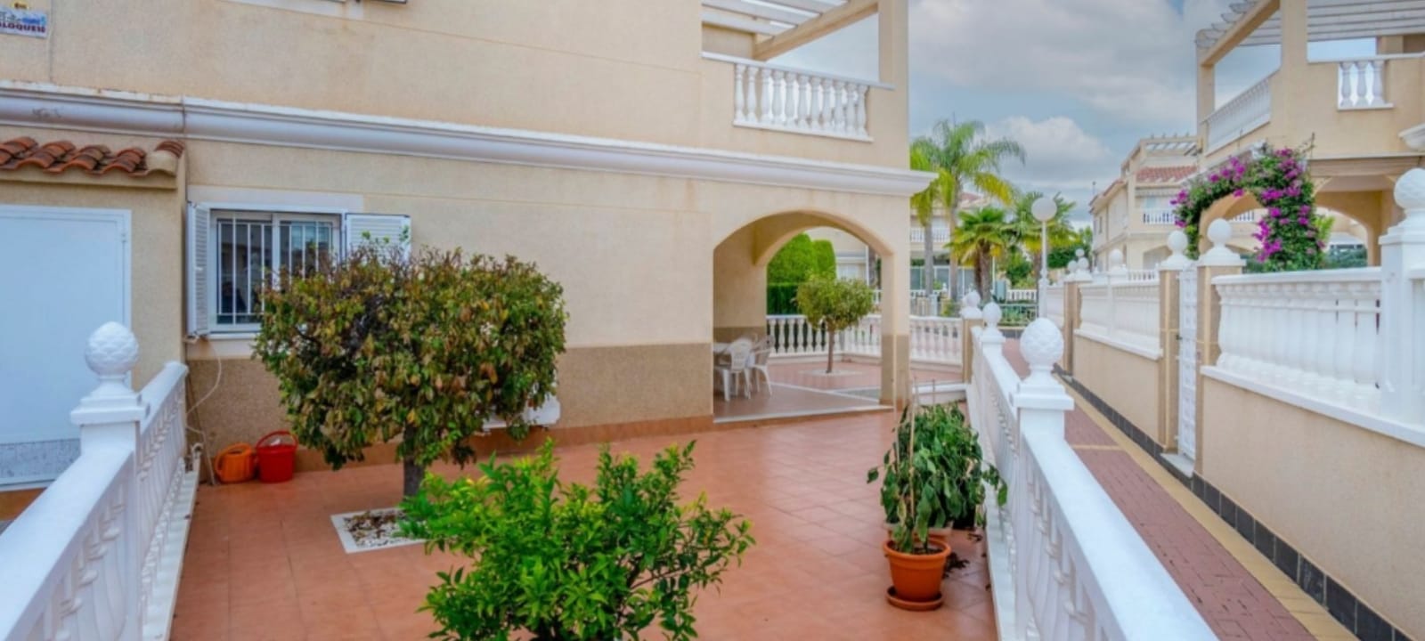 For sale of chalet in Orihuela Costa