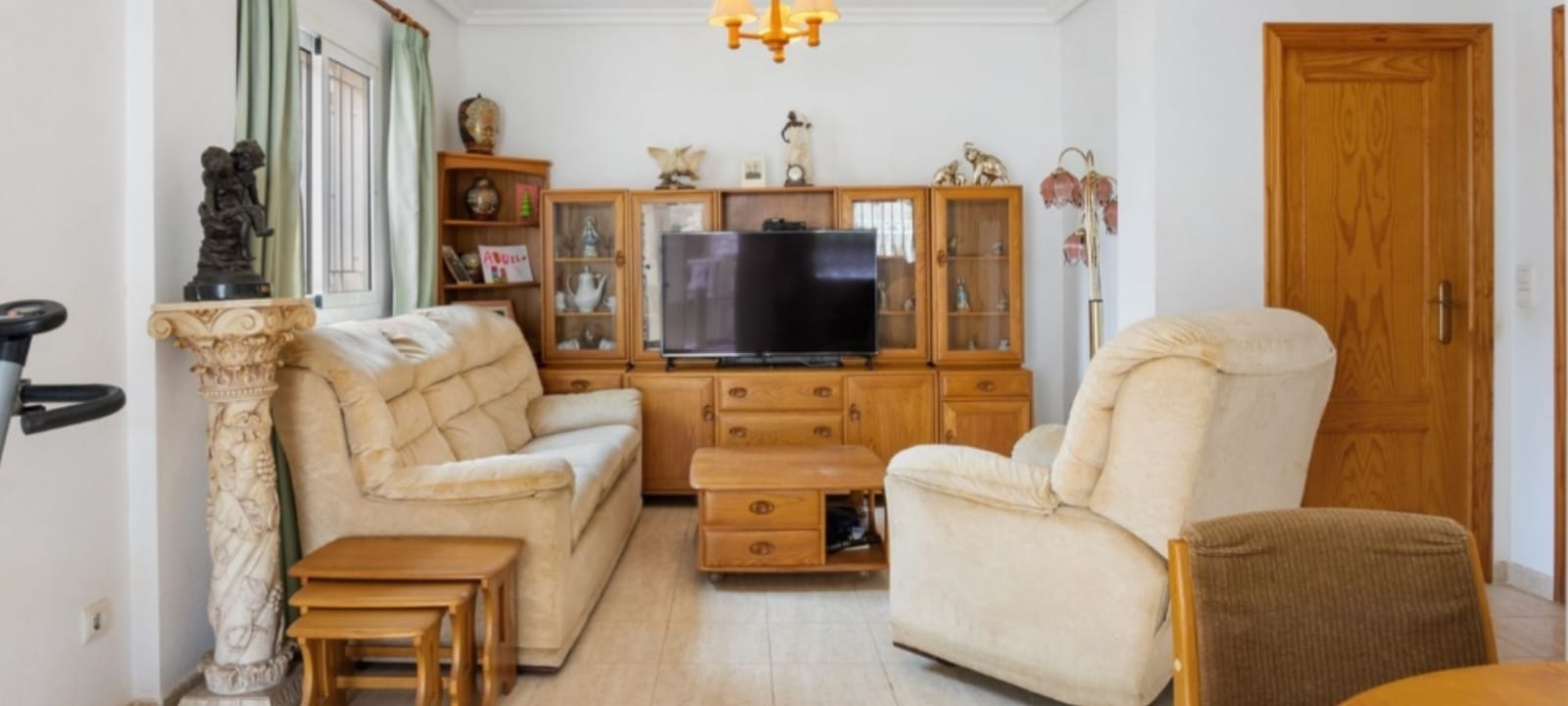 For sale of chalet in Orihuela Costa