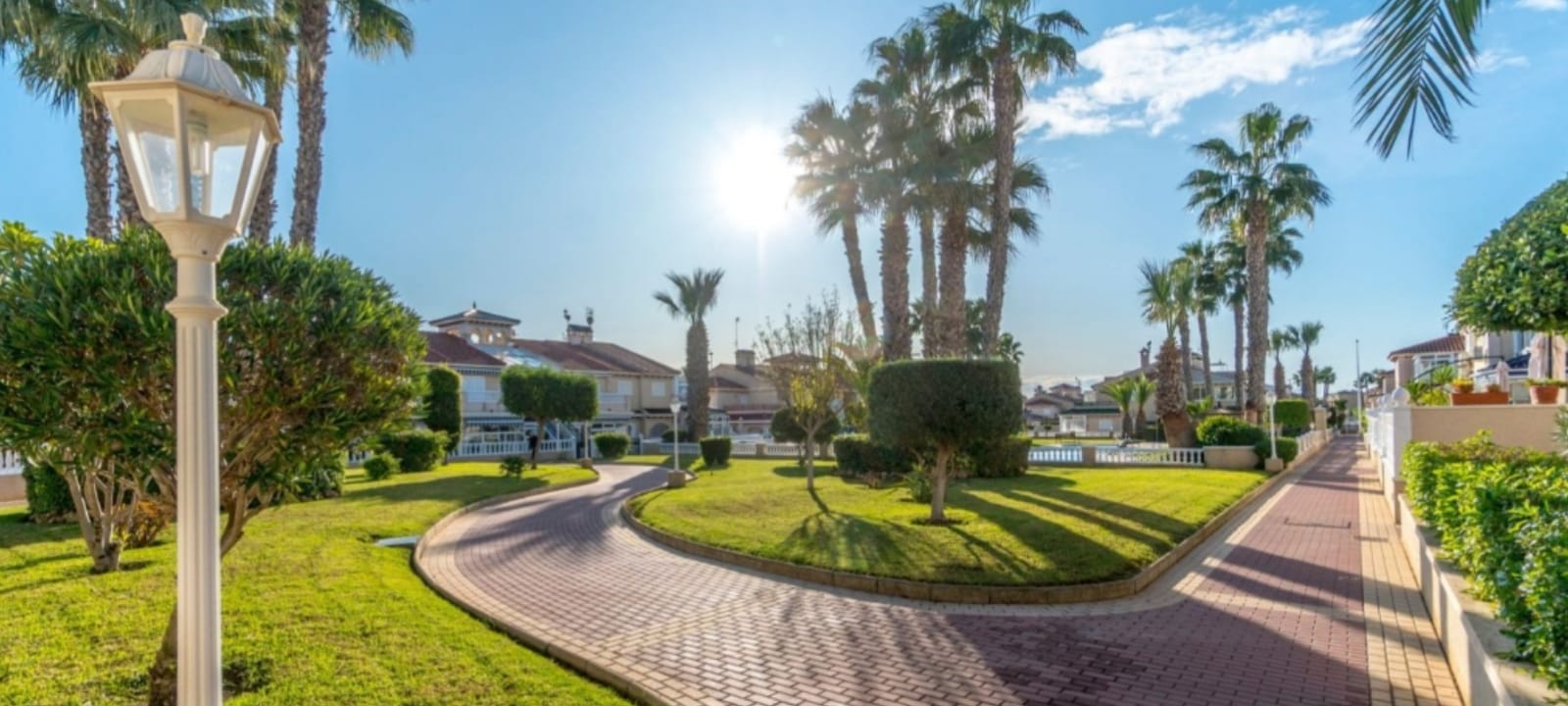 For sale of chalet in Orihuela Costa