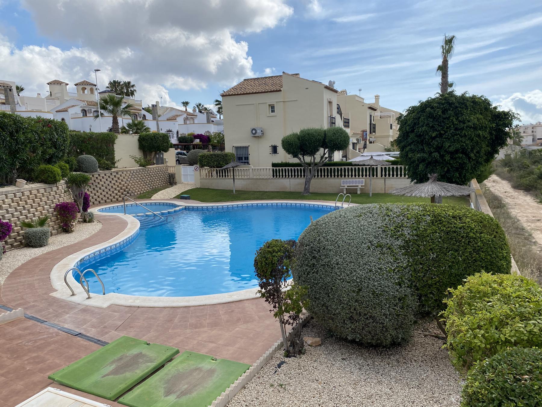 For sale of chalet in Orihuela Costa
