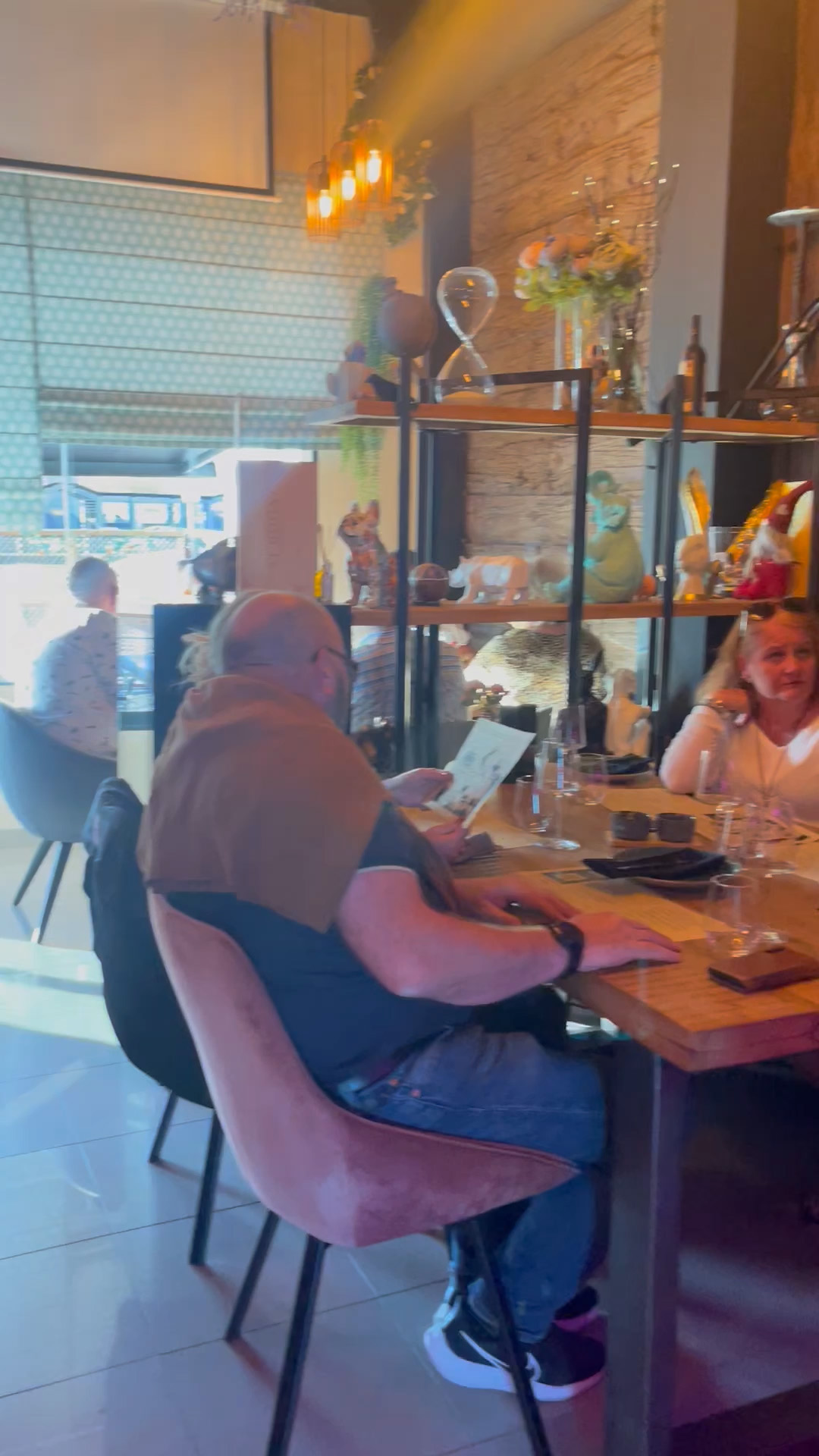 For share of commercial in Orihuela Costa