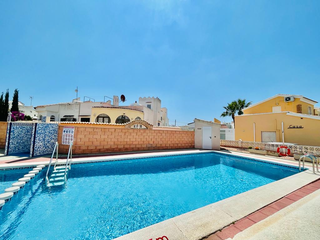 Venta de chalet en Orihuela Costa