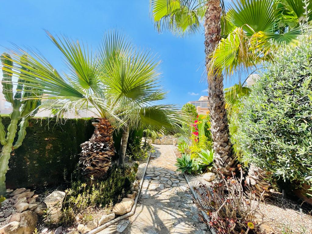 Venta de chalet en Orihuela Costa