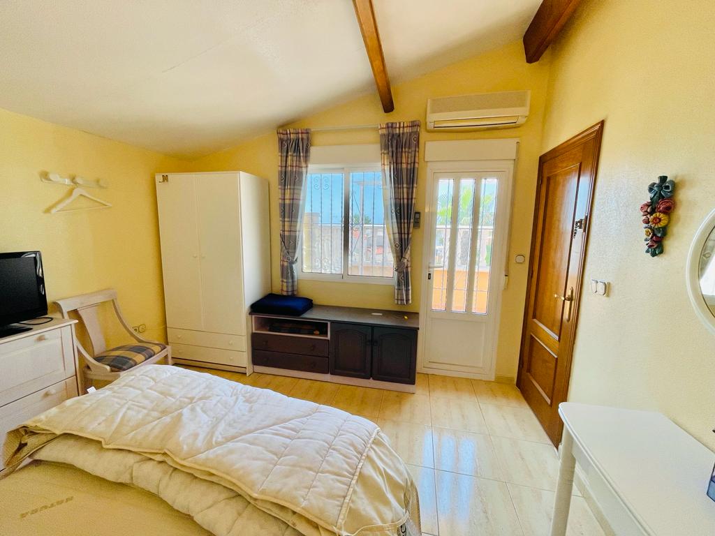 Venta de chalet en Orihuela Costa