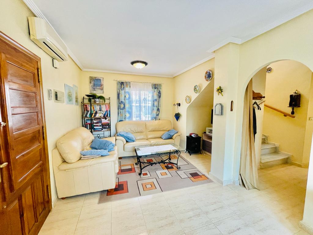 Venta de chalet en Orihuela Costa