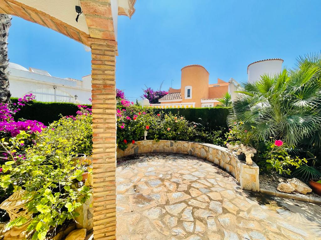 Venta de chalet en Orihuela Costa