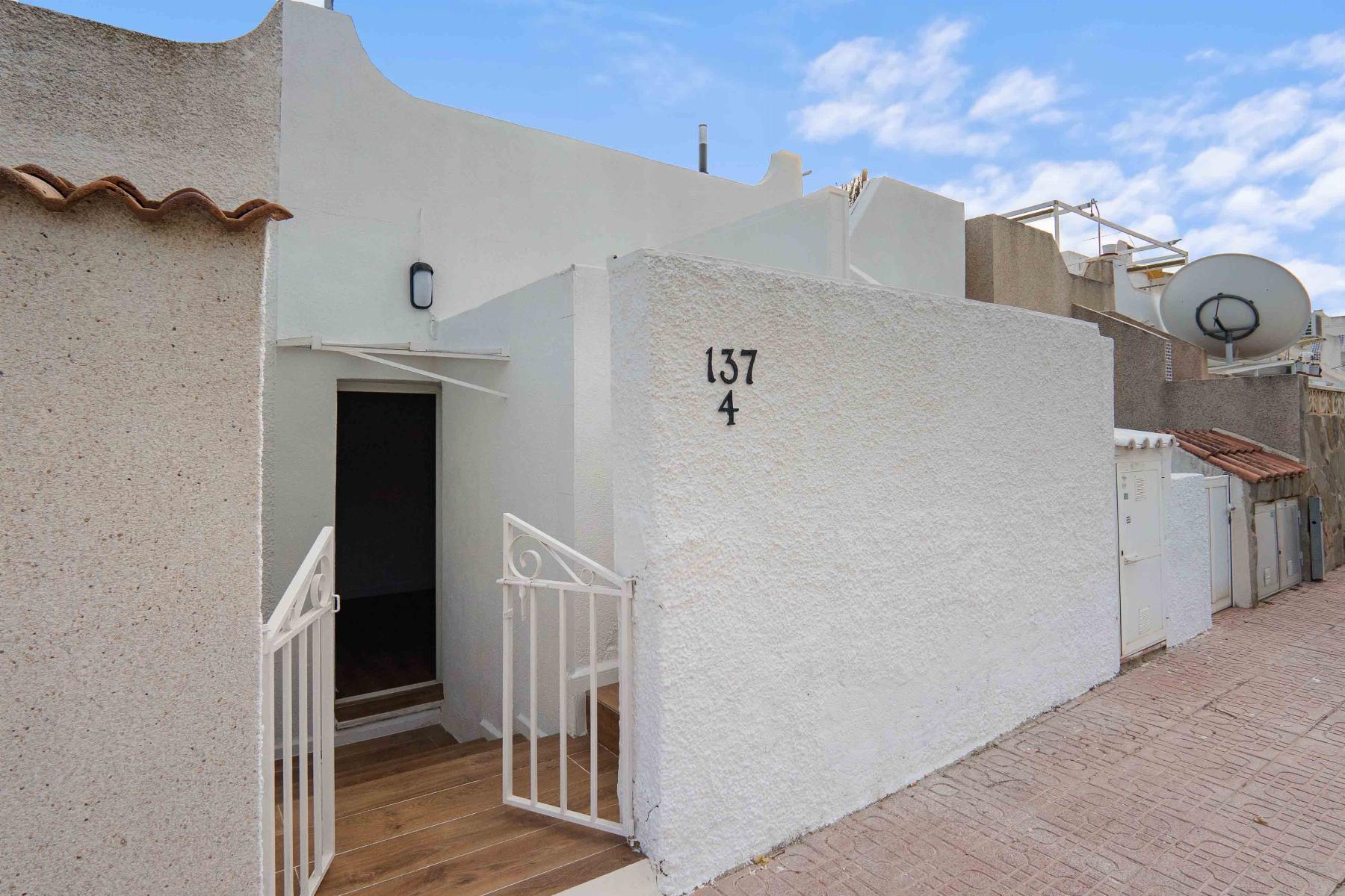 For sale of bungalow in Orihuela Costa