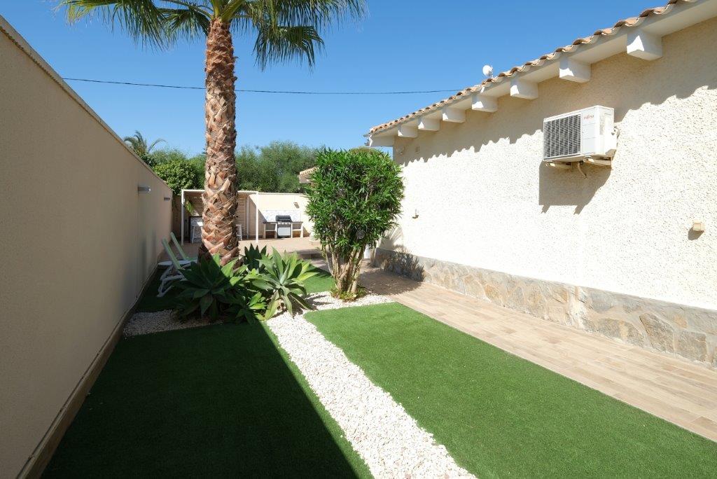 Venta de chalet en Orihuela Costa