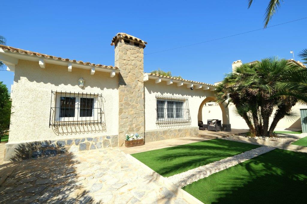 Venta de chalet en Orihuela Costa