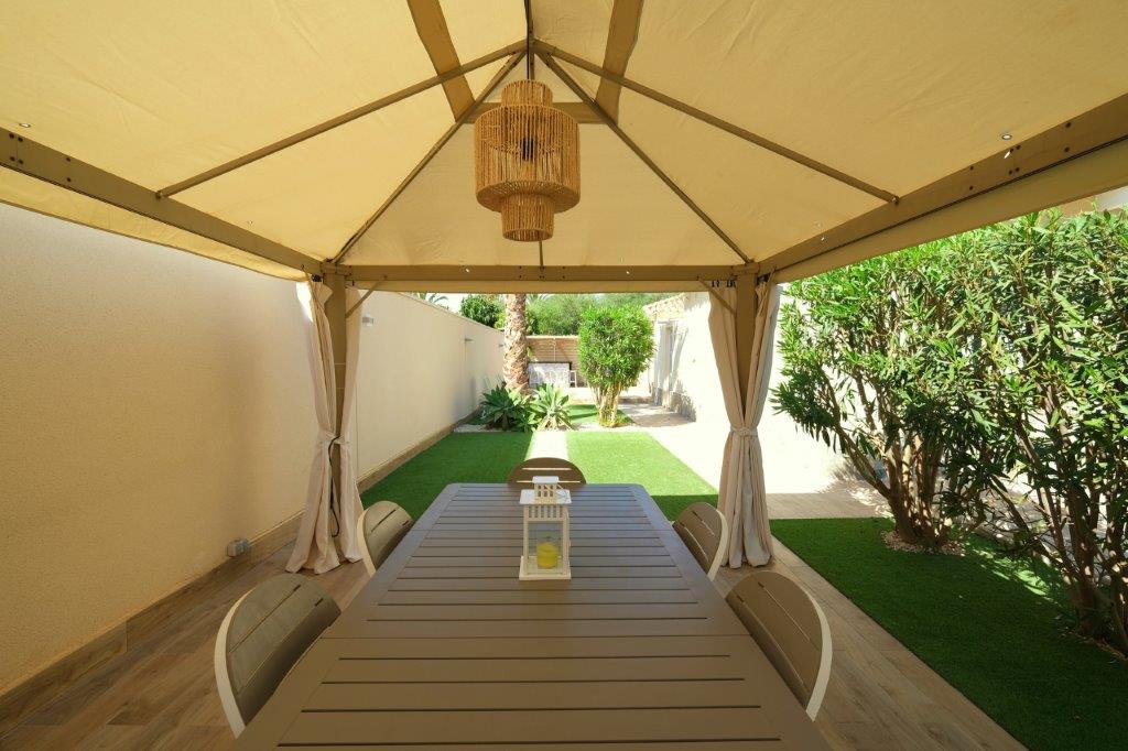 Venta de chalet en Orihuela Costa