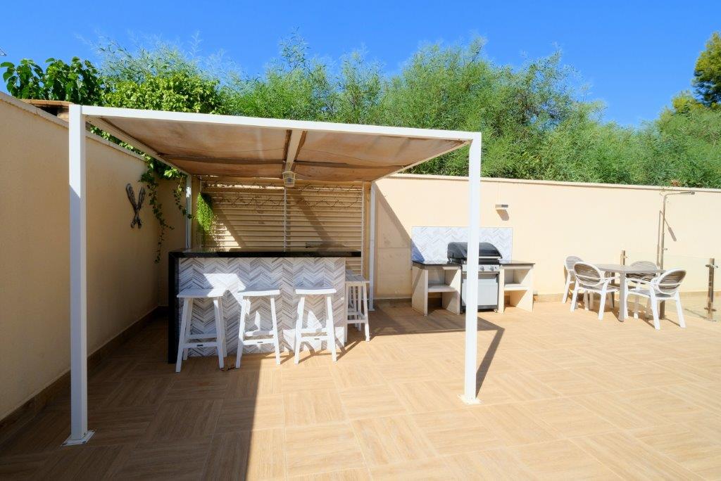 Venta de chalet en Orihuela Costa