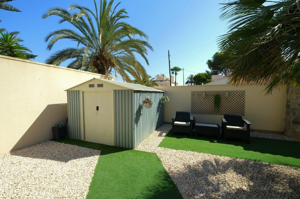 Venta de chalet en Orihuela Costa