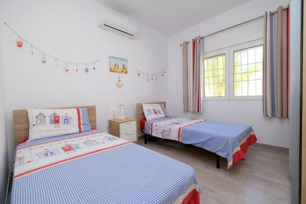 Venta de chalet en Orihuela Costa