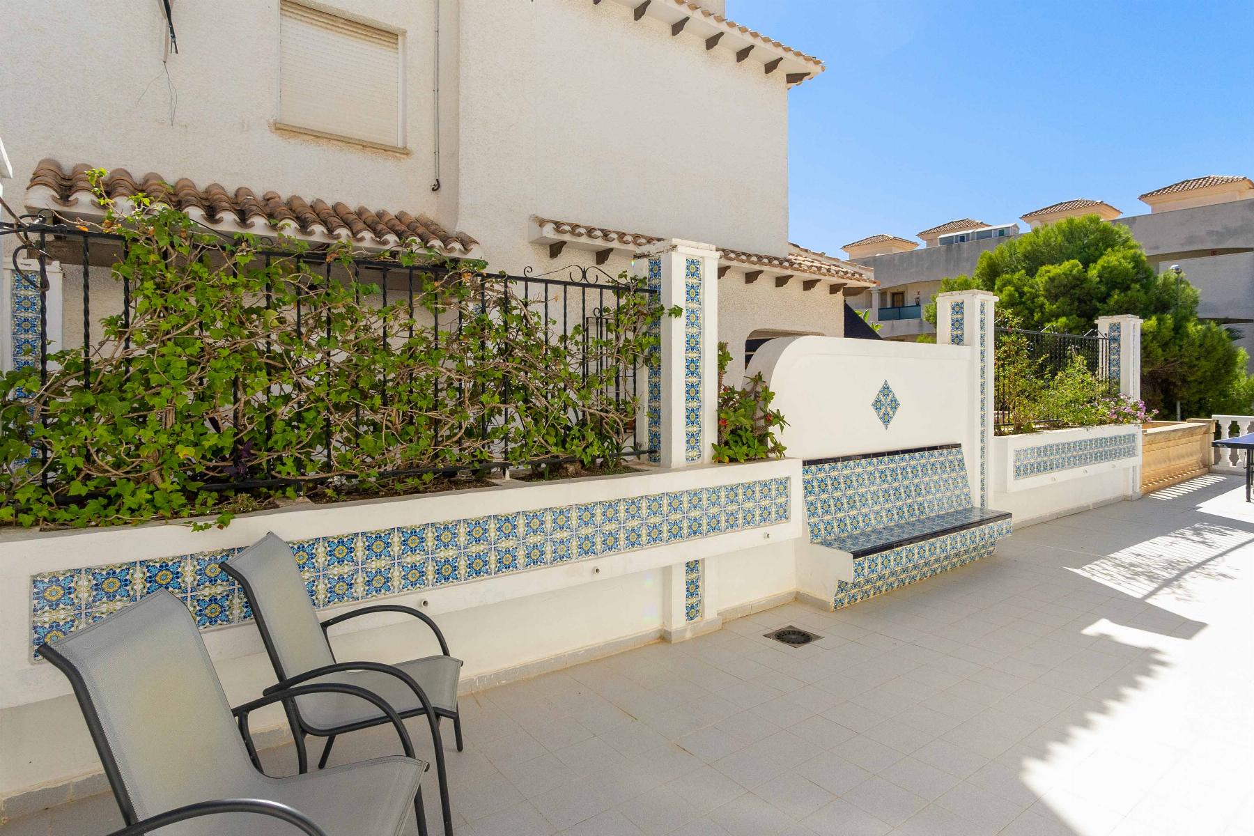 For sale of chalet in Orihuela Costa