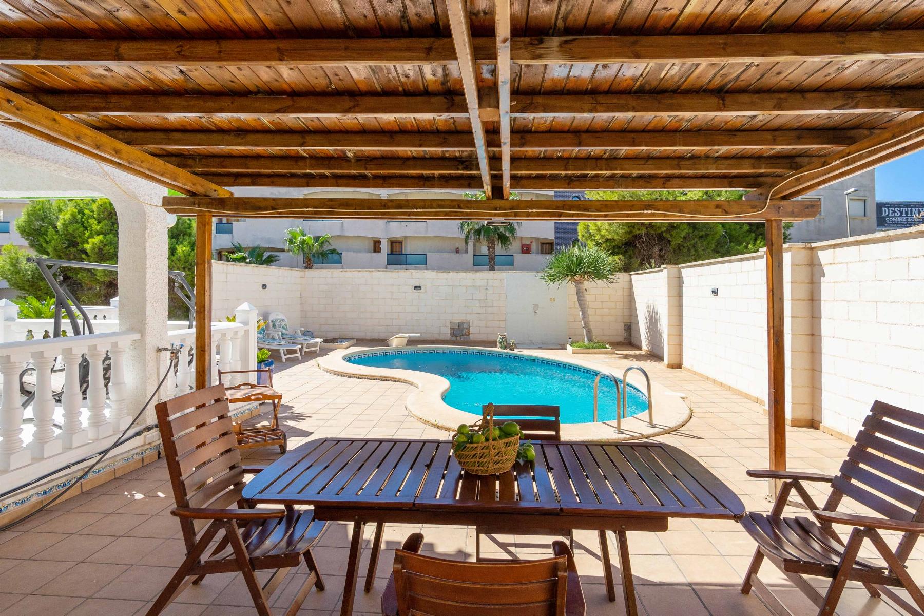 For sale of chalet in Orihuela Costa