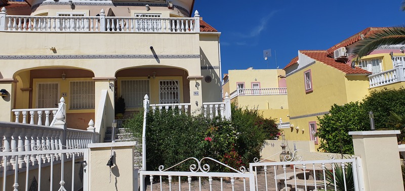Venta de chalet en Pilar de la Horadada