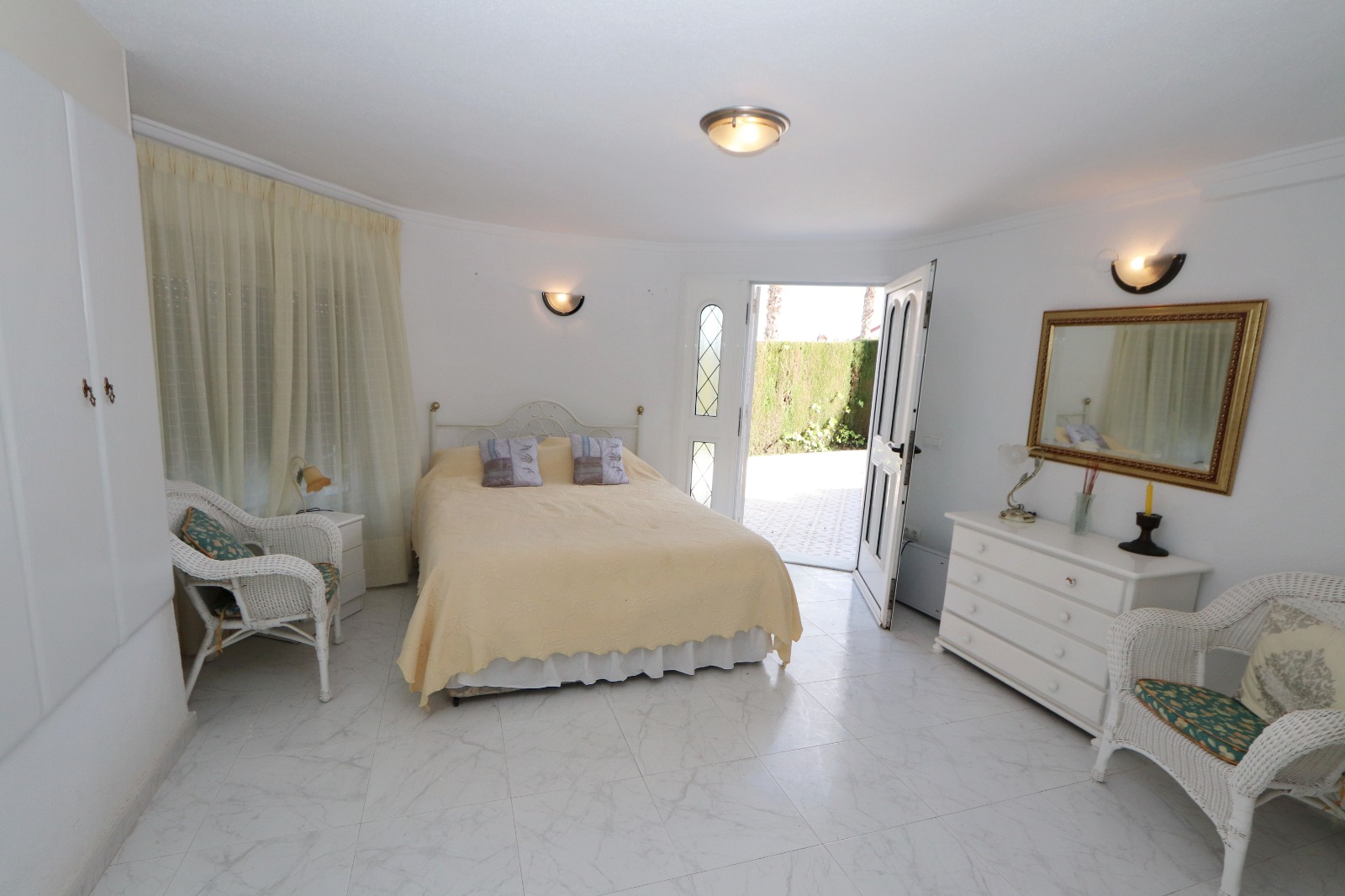 For sale of chalet in Rojales