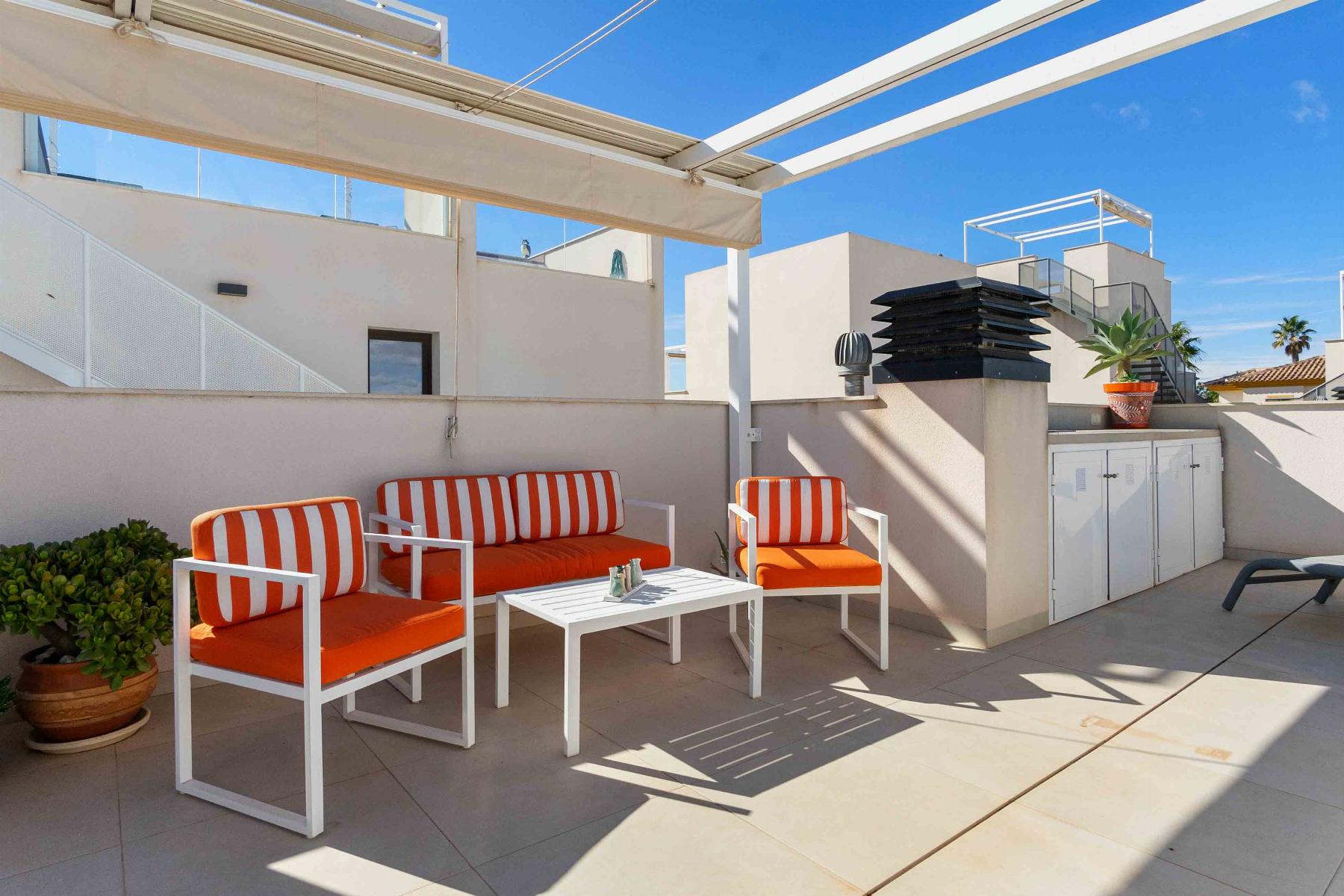 For sale of chalet in Rojales