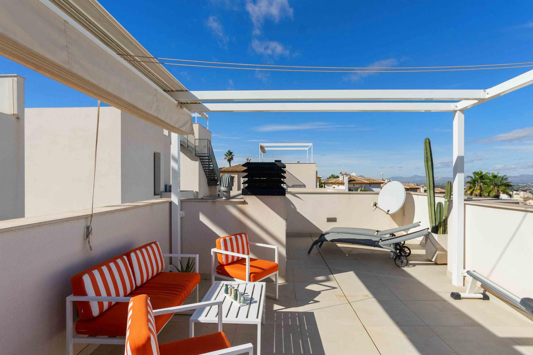 For sale of chalet in Rojales