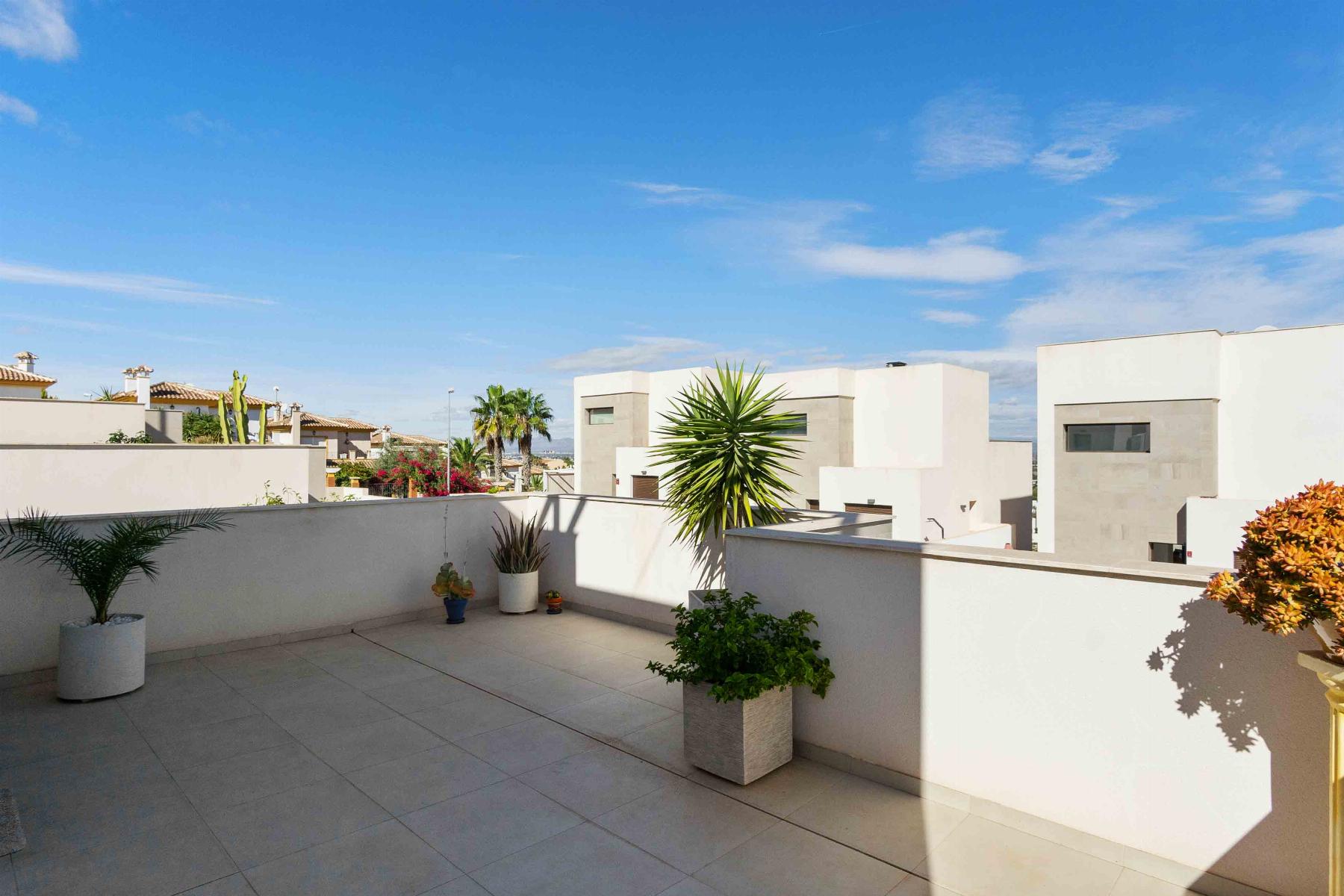 For sale of chalet in Rojales