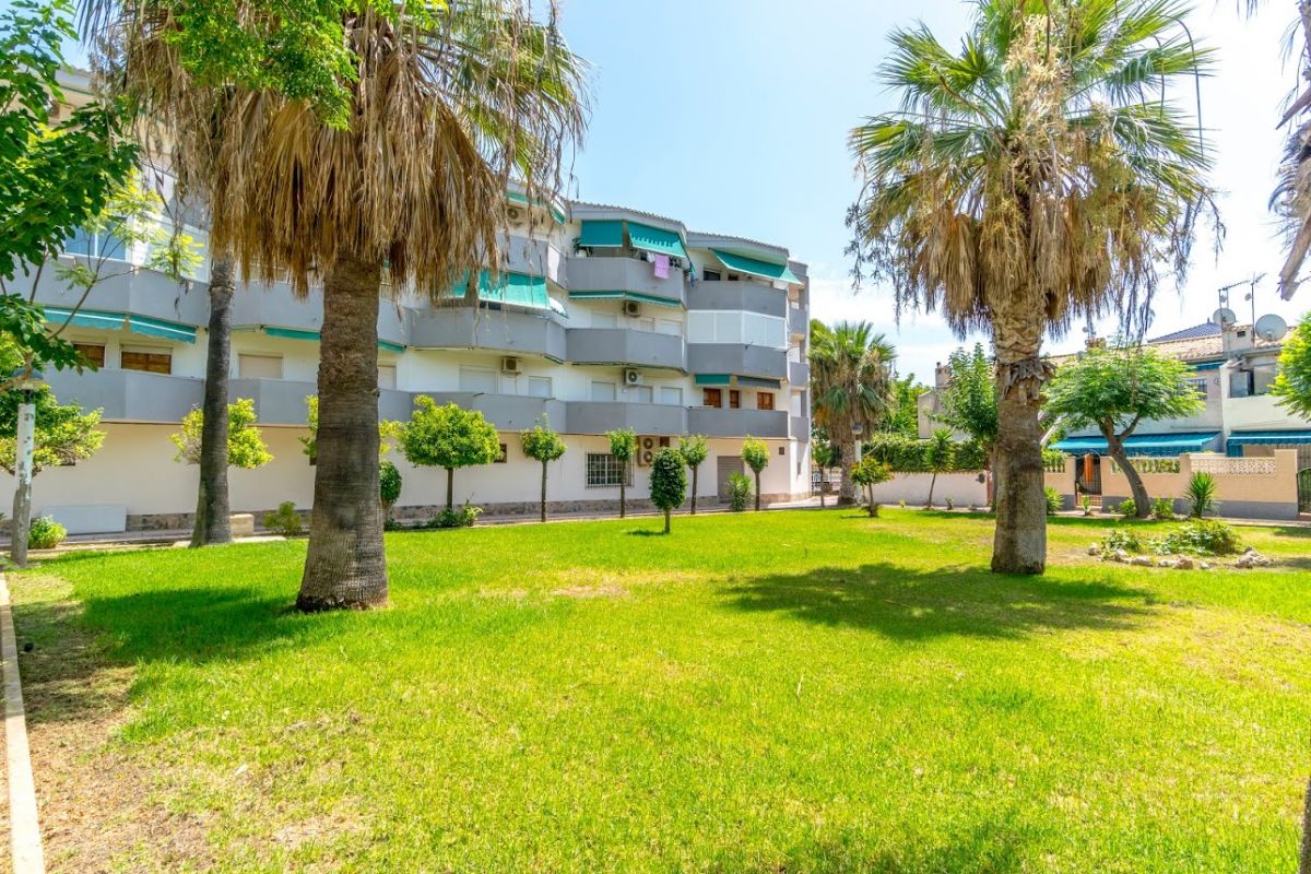 For sale of apartment in Orihuela Costa