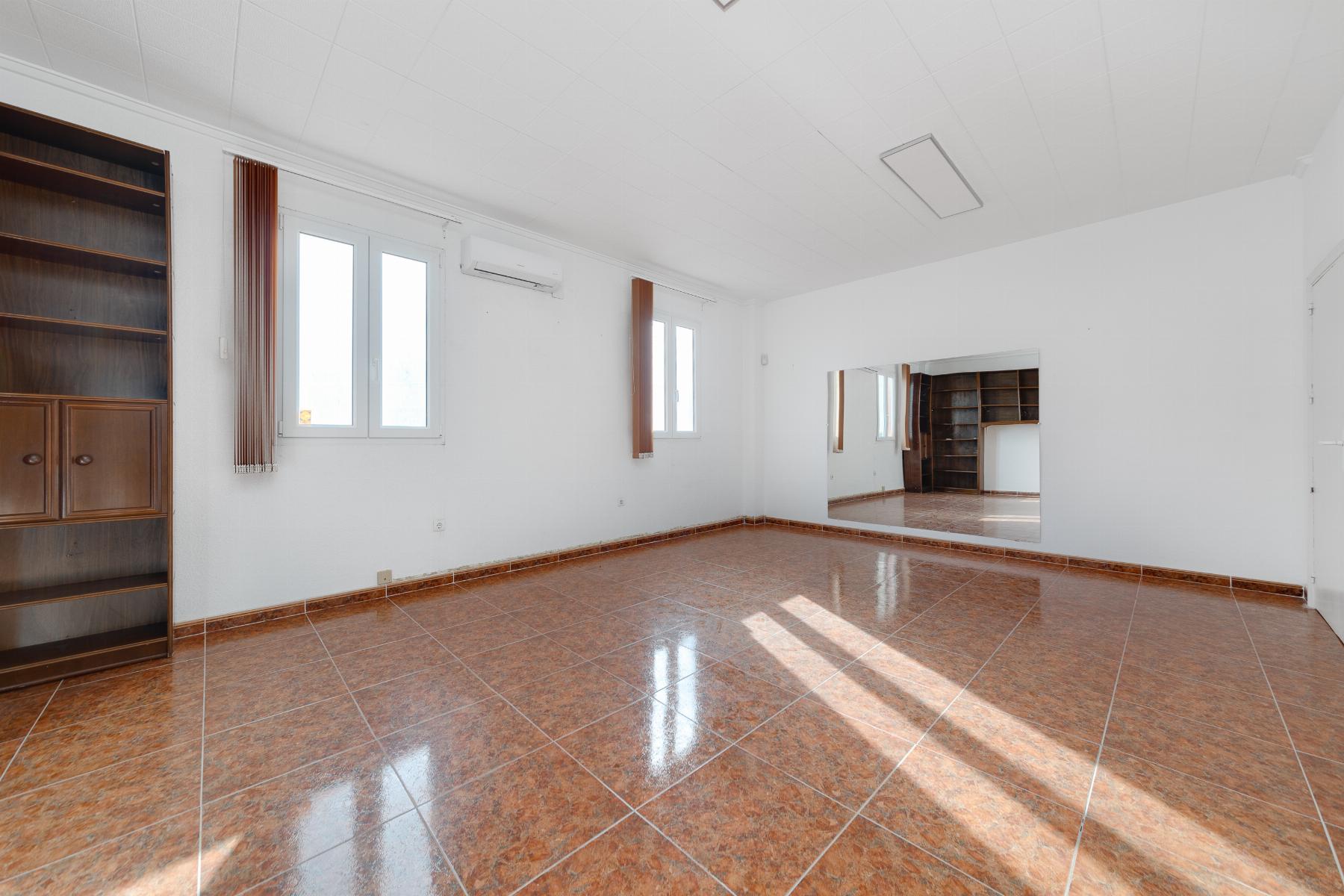 For rent of office in Torrevieja