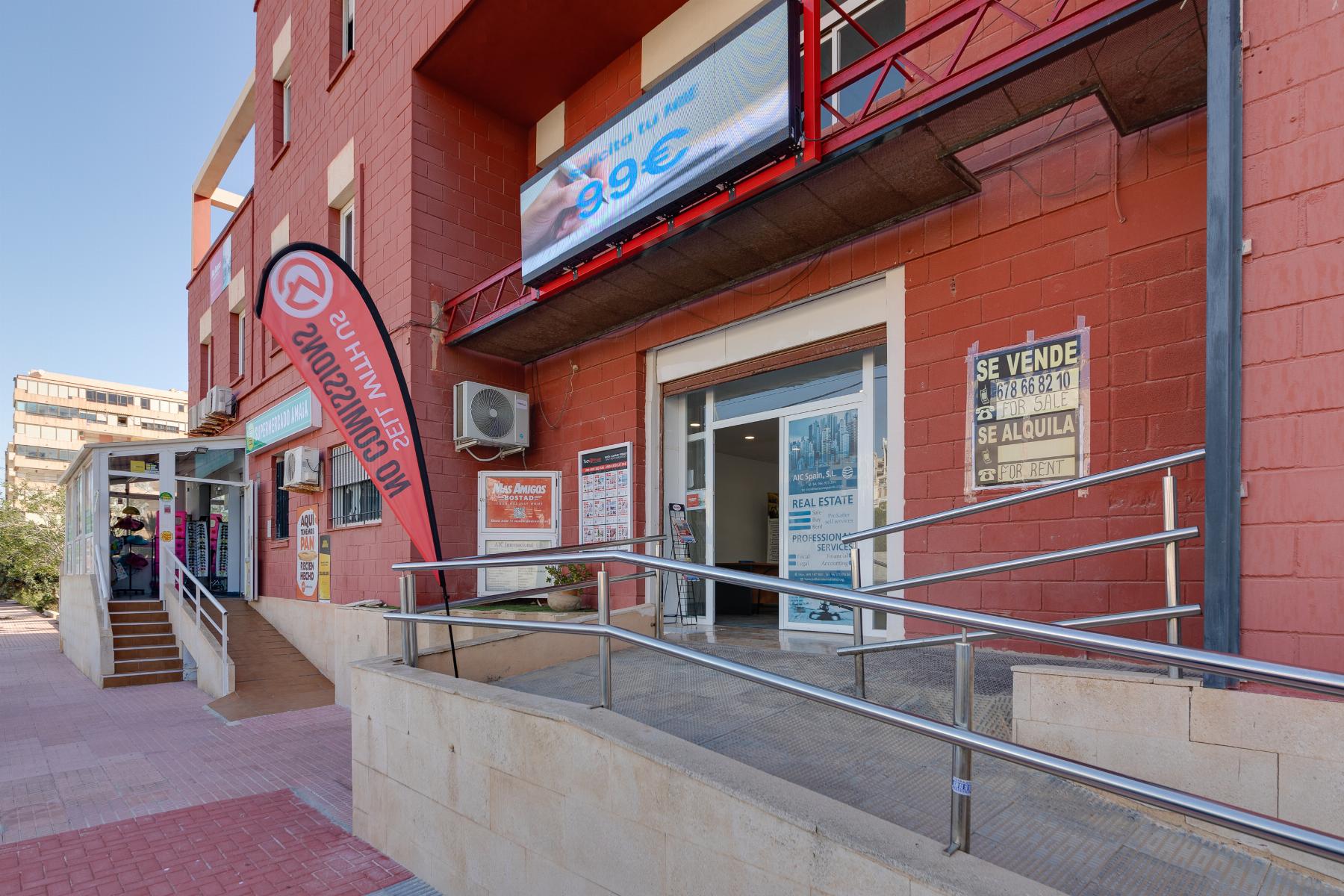 For rent of office in Torrevieja
