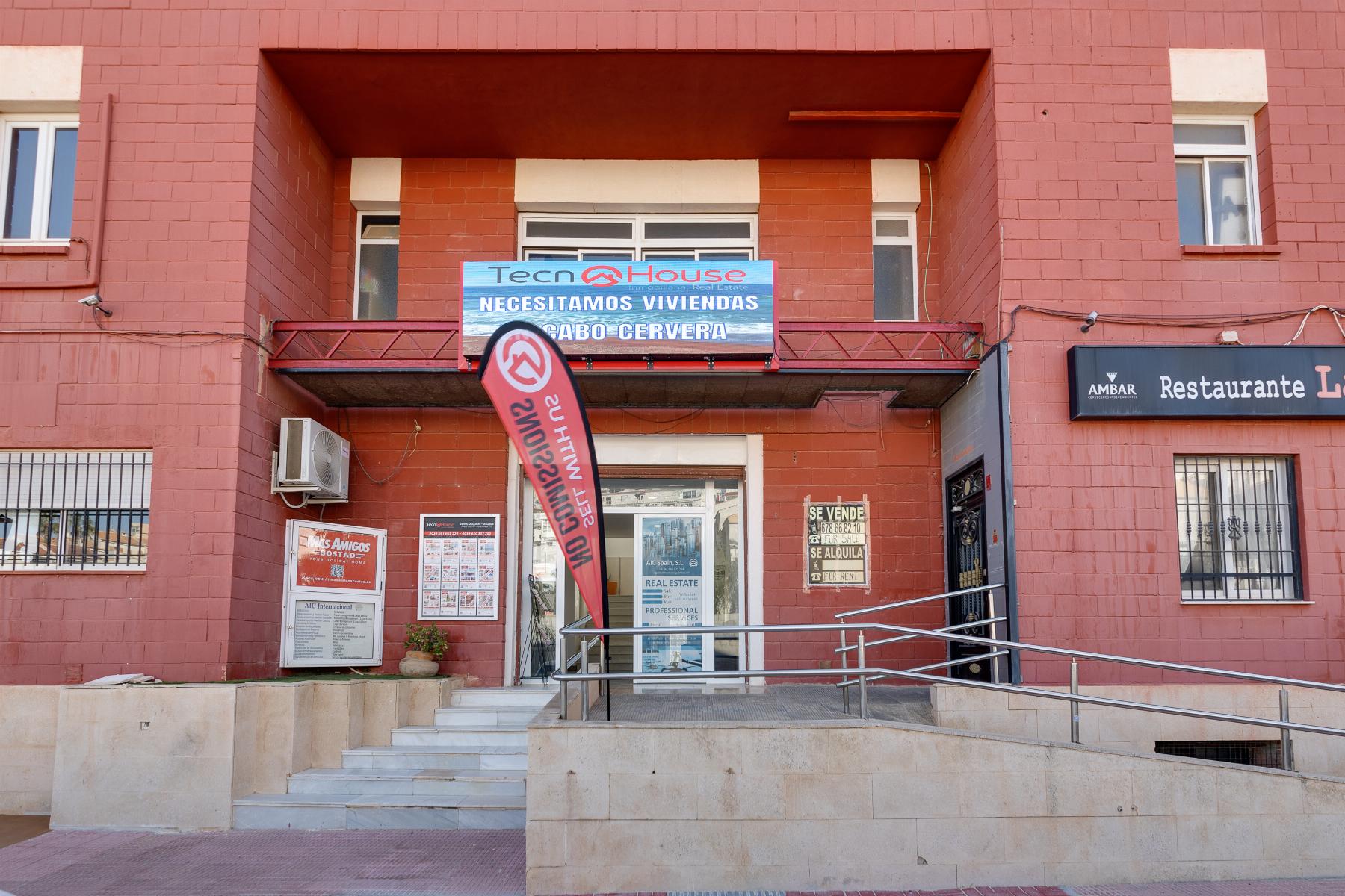 For rent of office in Torrevieja