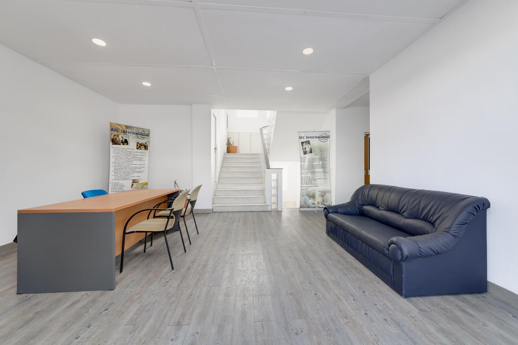 For rent of office in Torrevieja